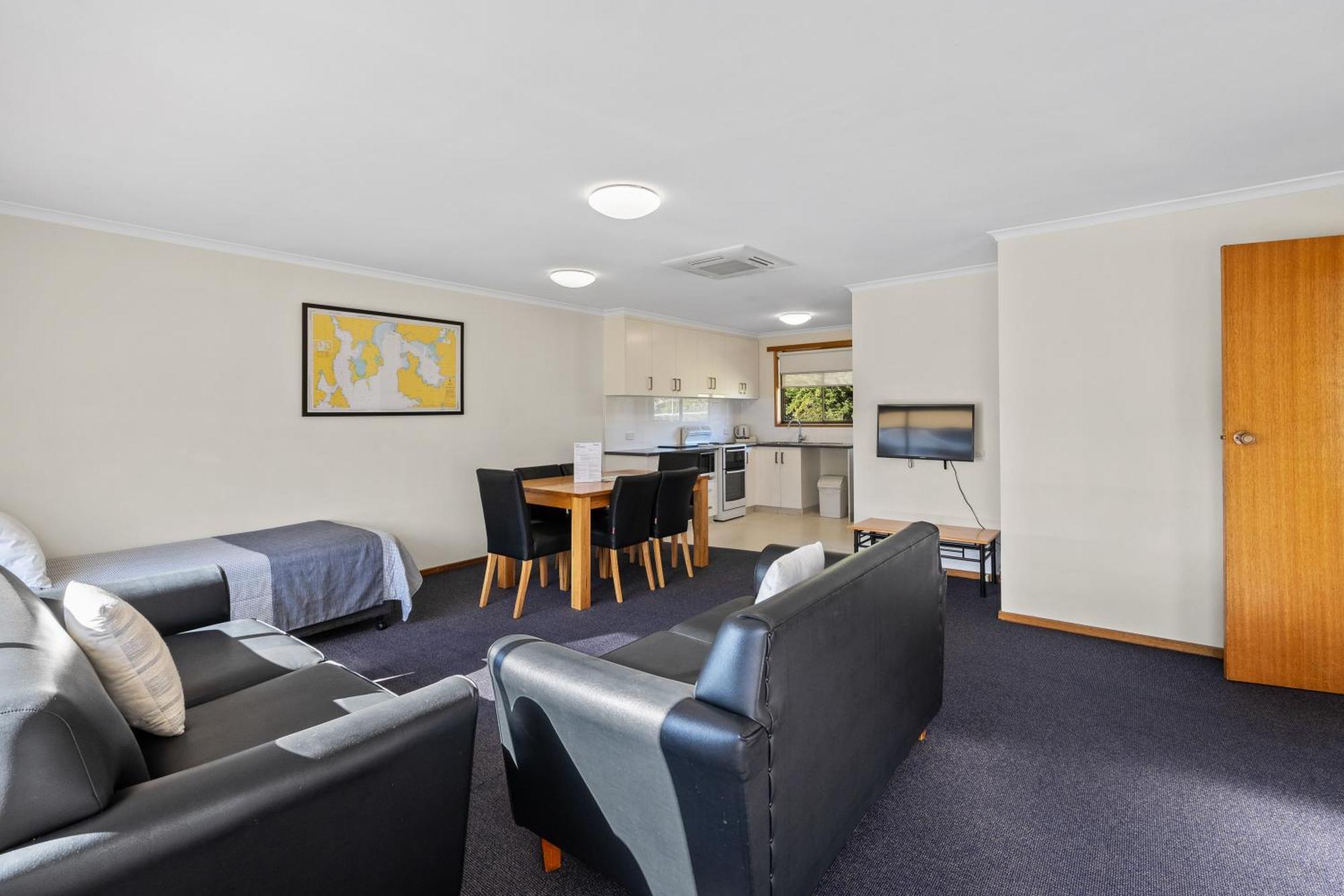 Aparthotel Riverfront & Restaurant Hobart