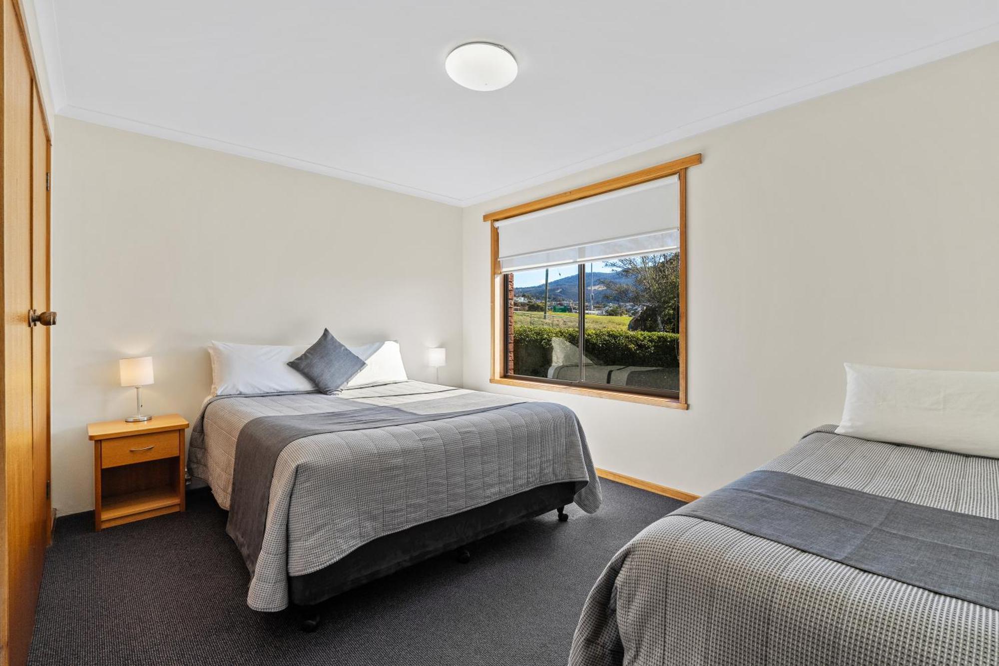 Riverfront & Restaurant Aparthotel Hobart