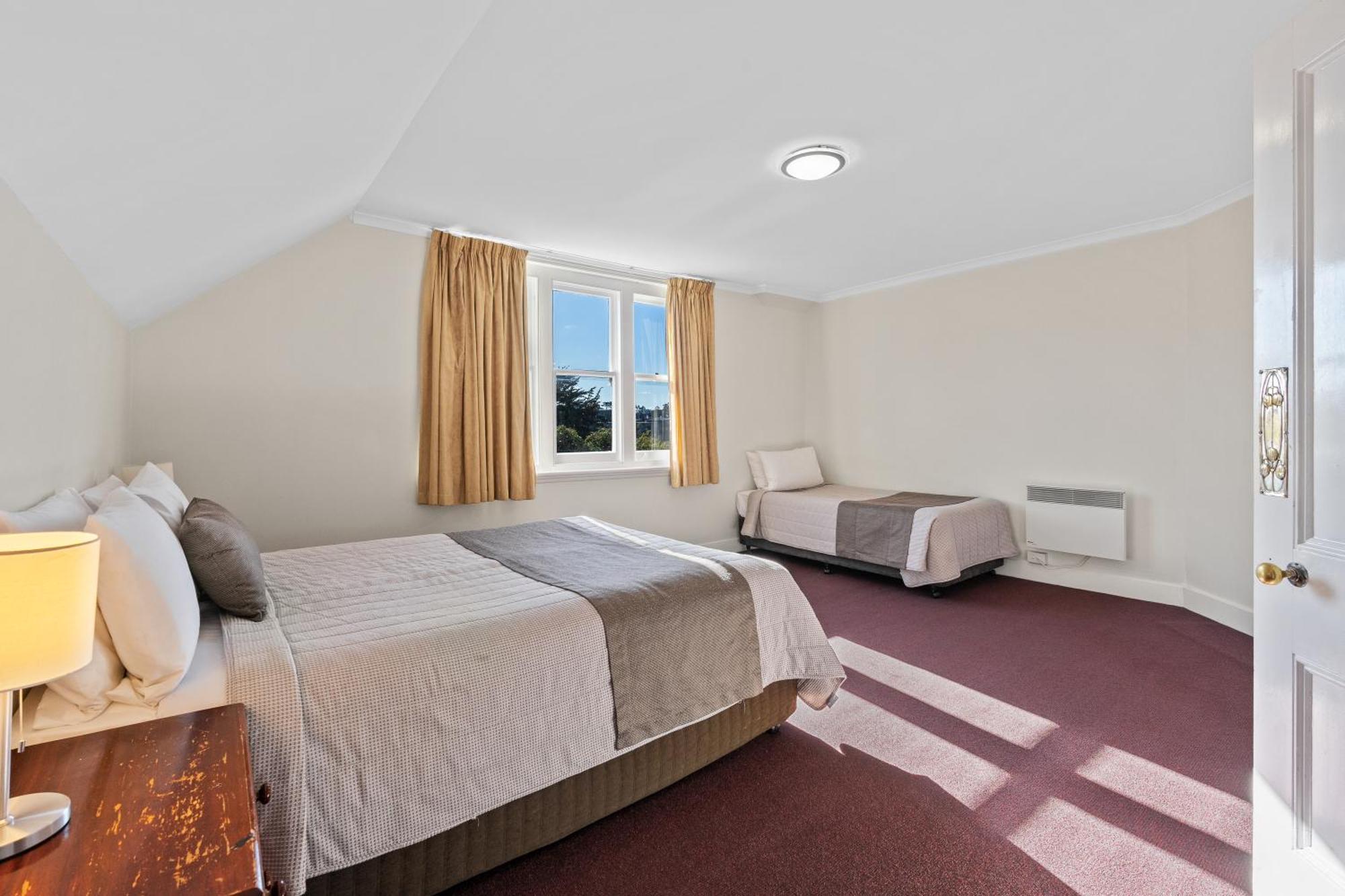 Riverfront & Restaurant 3* Hobart