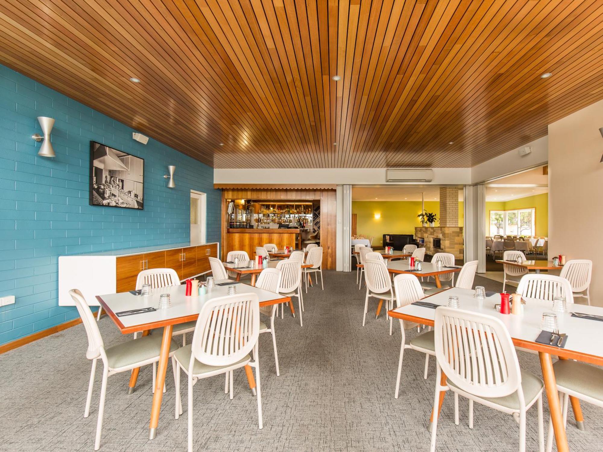 Riverfront & Restaurant Aparthotel Hobart